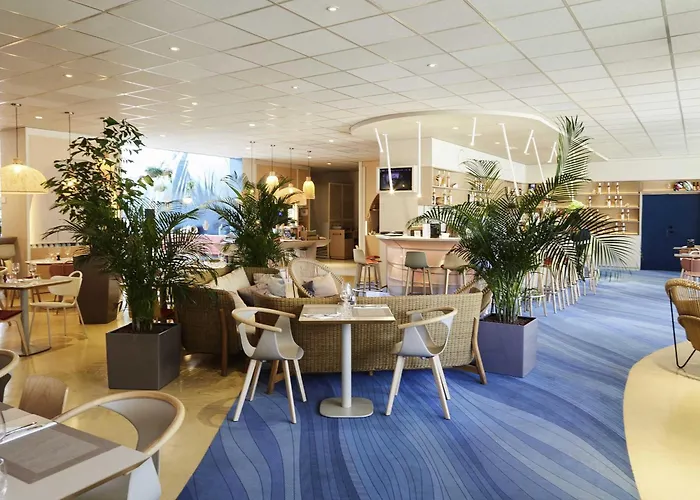 Ibis Styles Toulon Centre Port Hotel
