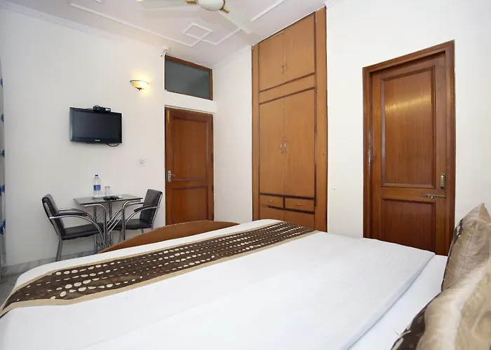 Hotel O Skylark Chandigarh