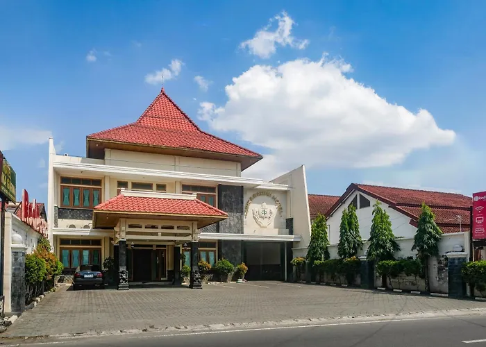 RedDoorz near XT Square Yogyakarta Hotel