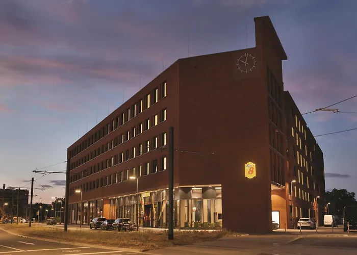 Hotel Super 8 By Wyndham Mainz Zollhafen