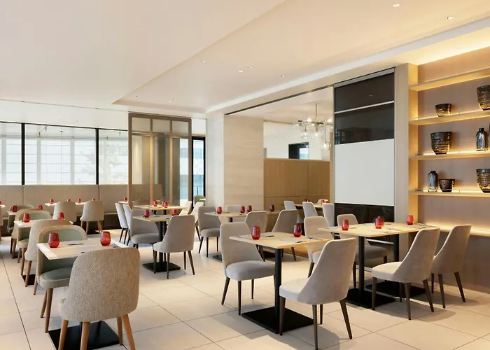 Courtyard By Marriott Osaka Honmachi Hotel