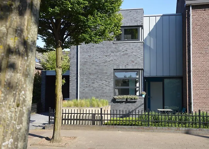 Het blauwe huis Reuver