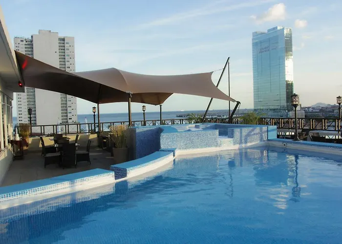 Hotel Bahia Suites Panama City