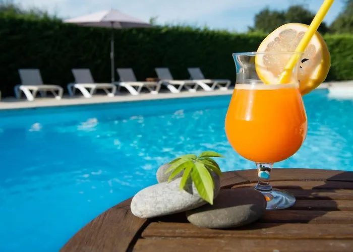 Hotel Golf De Saint Junien