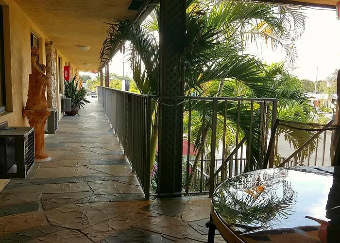 Lago Motor Inn Lake Worth Beach