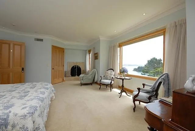 Matauwhi Bay Manor Bed & Breakfast Russell