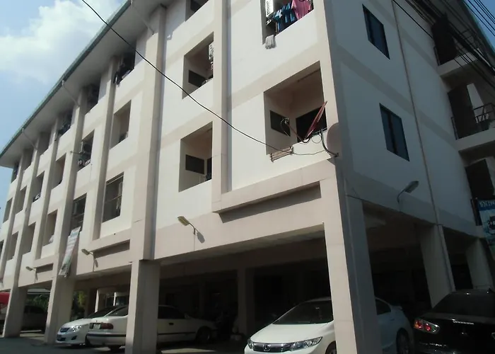 ชนาพร เพลส Hotel เชียงใหม่