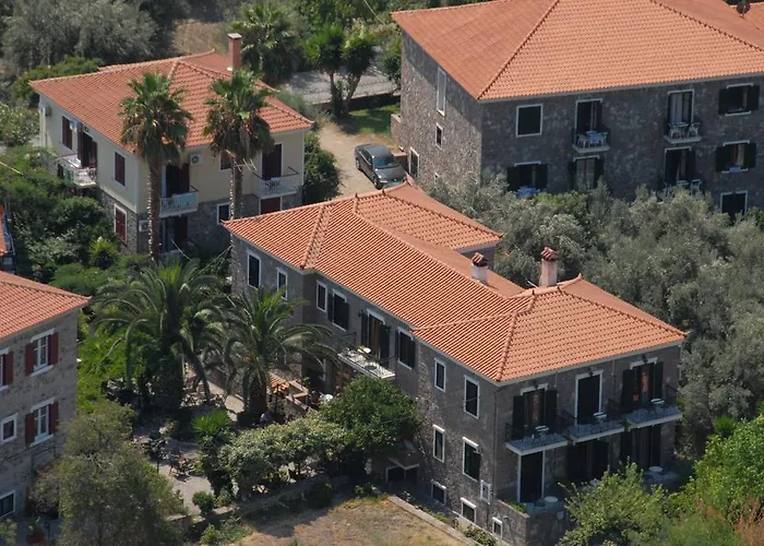 Hotel Adonis Mithimna