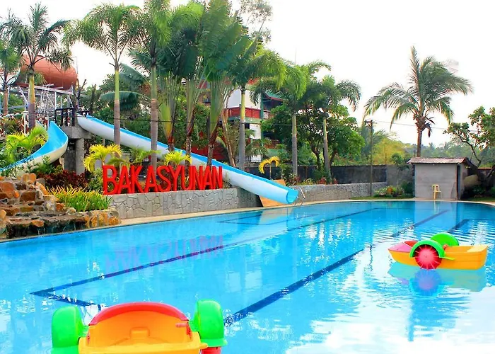 Bakasyunan Resort And Conference Center - Zambales Iba