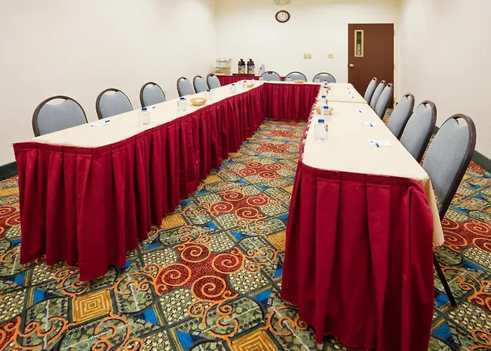 Baymont By Wyndham East Windsor Bradley Airport Hotel