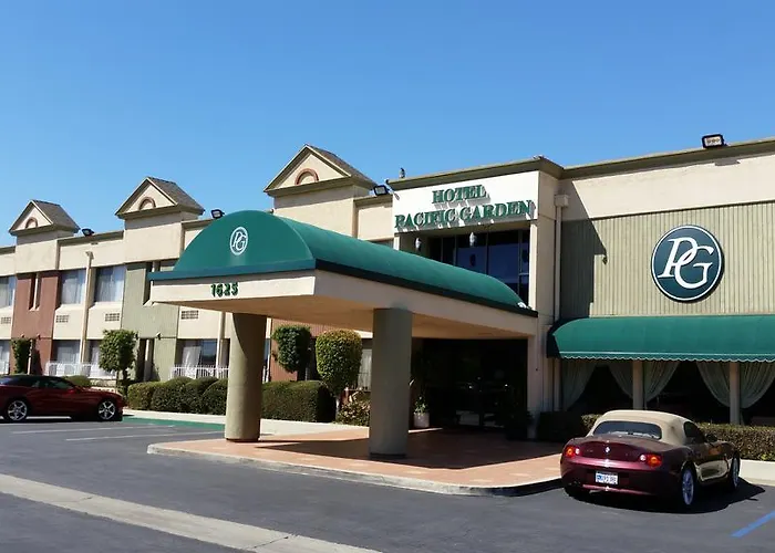 Hotel Pacific Garden Gardena
