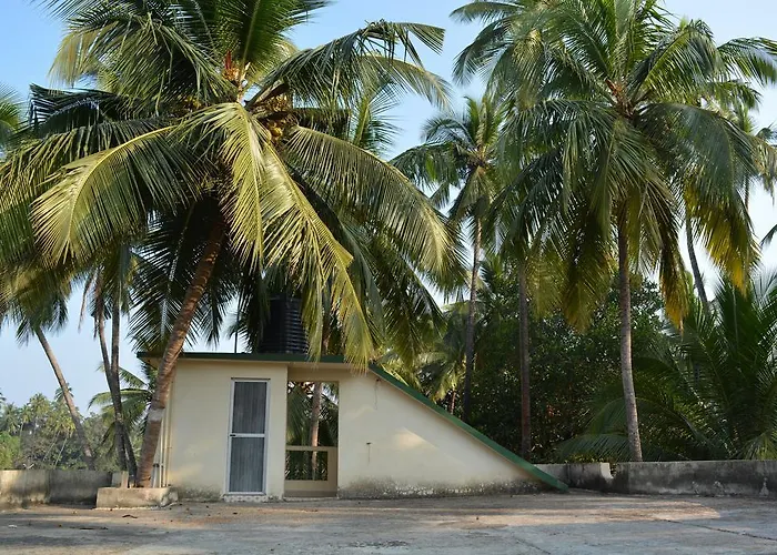Vailankanni Guesthouse Morjim