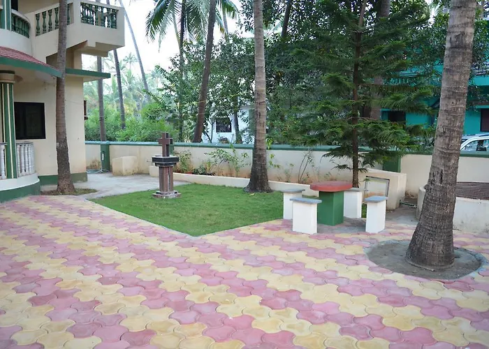 Vailankanni Guesthouse Morjim
