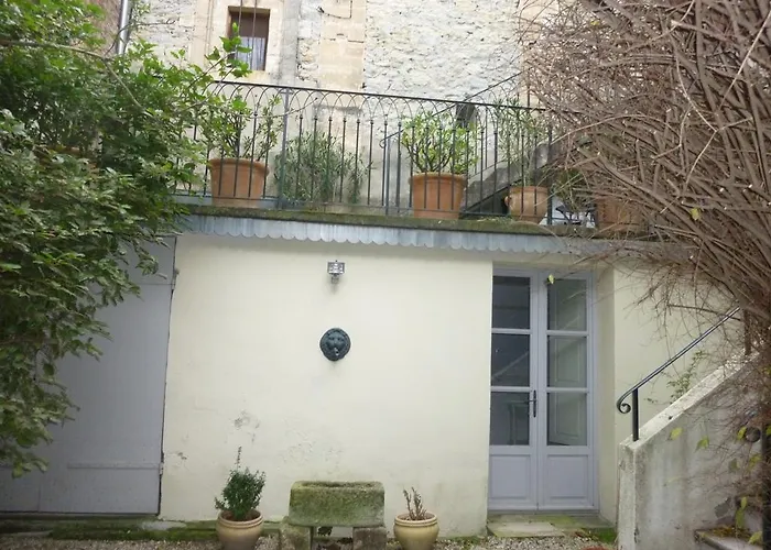 Bed and Breakfast Le Cloitre Du Couvent à Villeneuve-lès-Avignon