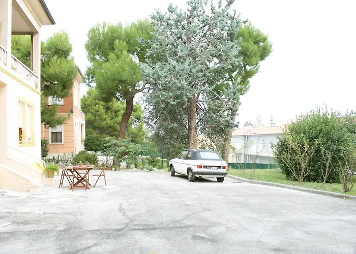 Pino Marittimo Bed & Breakfast Civitanova Marche
