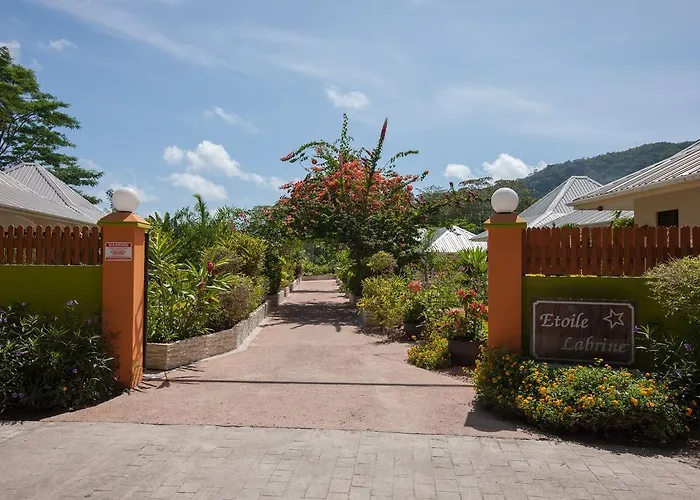 Etoile Labrine Guest House La Digue