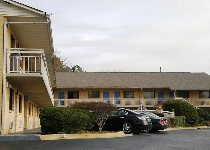 Rodeway Inn Jonesboro - Atlanta South