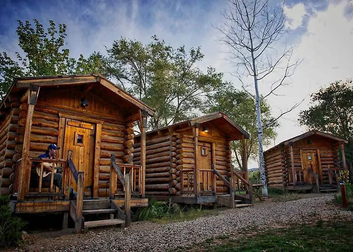 Escalante Outfitters Hotel