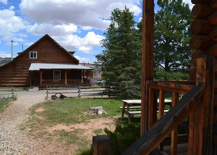 Escalante Outfitters Hotel