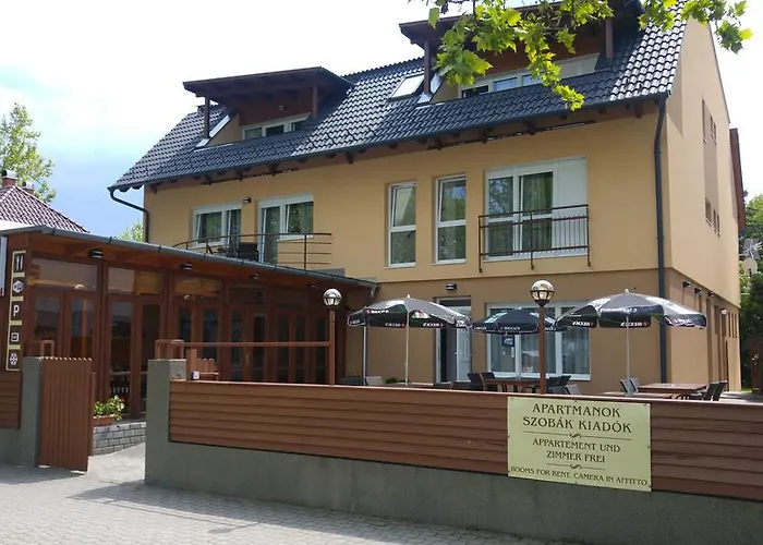 Ádám Apartmanház Siófok