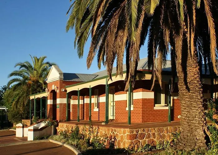 Nelsons Of Bridgetown Hotel