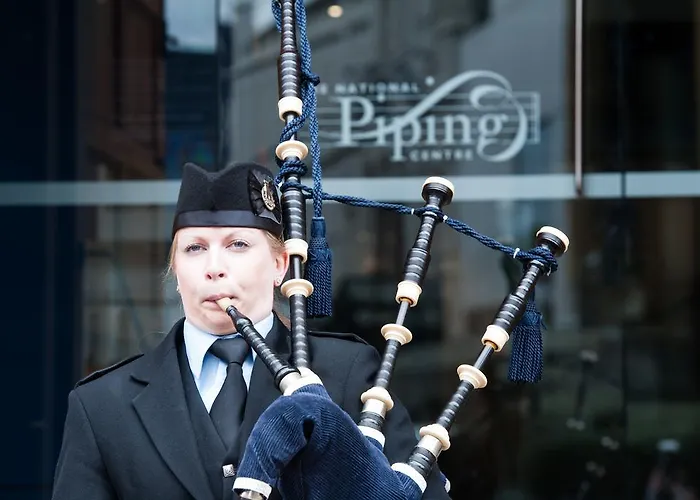 The Pipers' Tryst Hotel Glasgow