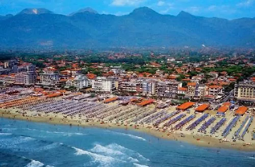 Hotel Montecarlo Lido di Camaiore