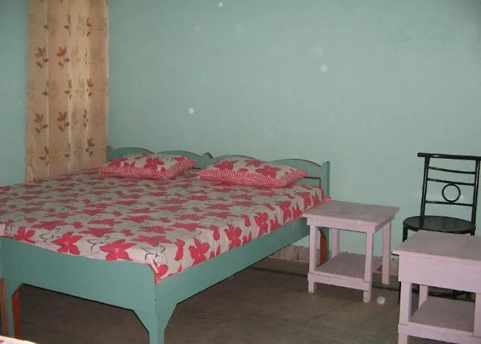 Balaji Guest House - Home Stay Greater Noida