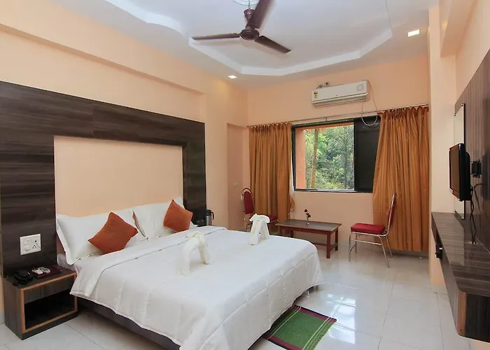 Fabhotel Royal Park Lonavala