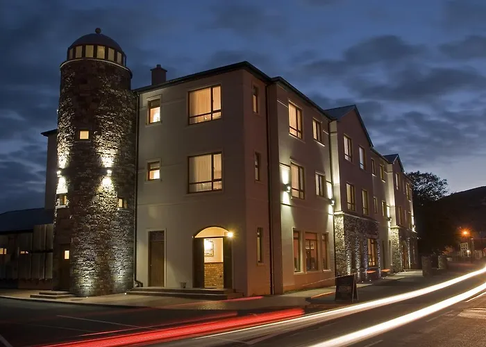 Beach Hotel & Restaurant Downings