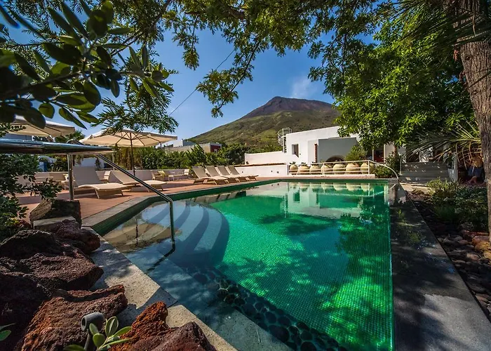 Il Gabbiano Relais In Stromboli Aparthotel