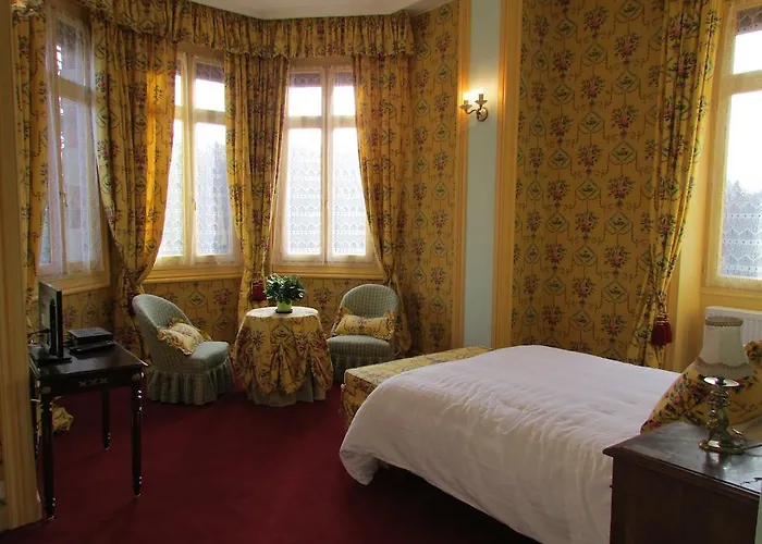 Chateau Lezat - Chambres d'Hotes La Souterraine