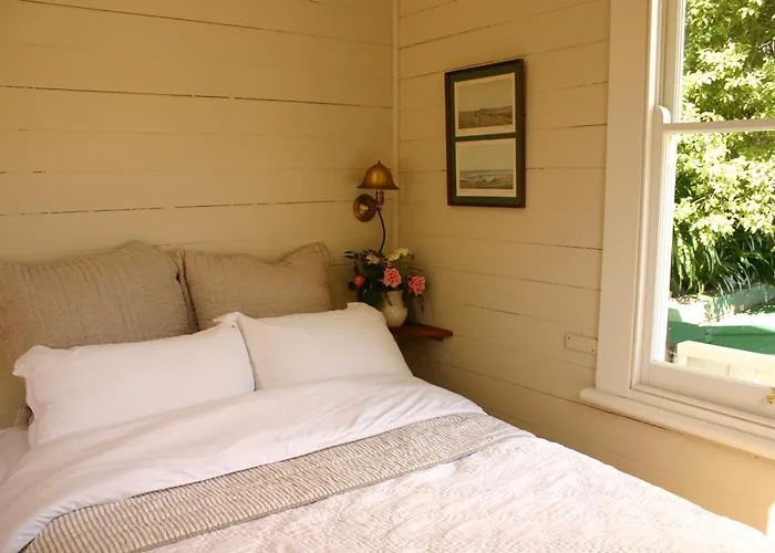 Bluff Hill Bed & Breakfast Napier