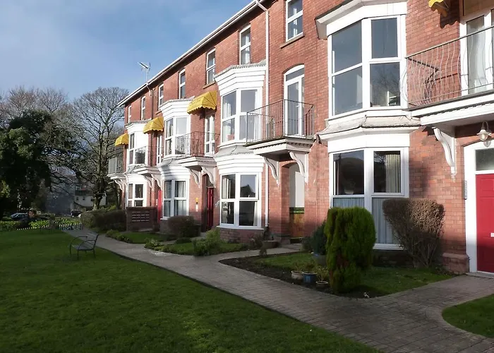 Hurst Dene Aparthotel Swansea