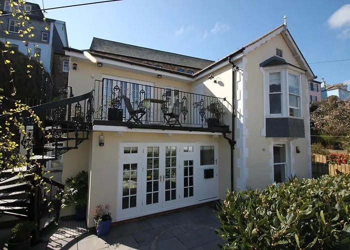 St Elmo House Hotel Dartmouth