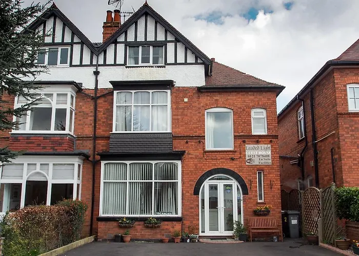Leaded Light Guest House Solihull
