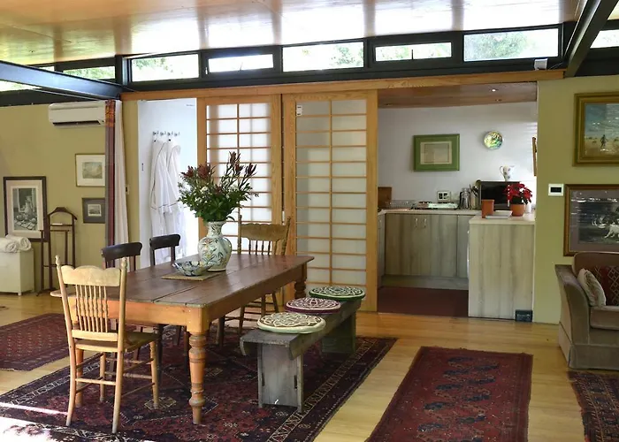 Glasshouse In The Winelands Stellenbosch