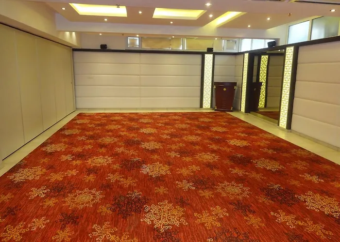 Hotel Amrapali Grand New Delhi