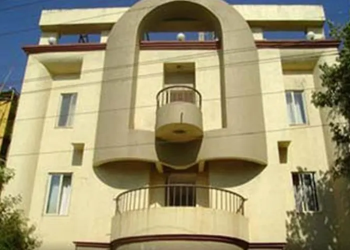 Hotel Sunny Mid-Town Mahabaleshwar
