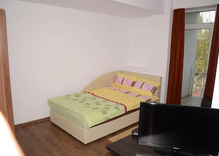 Apart La Cave Bükreş