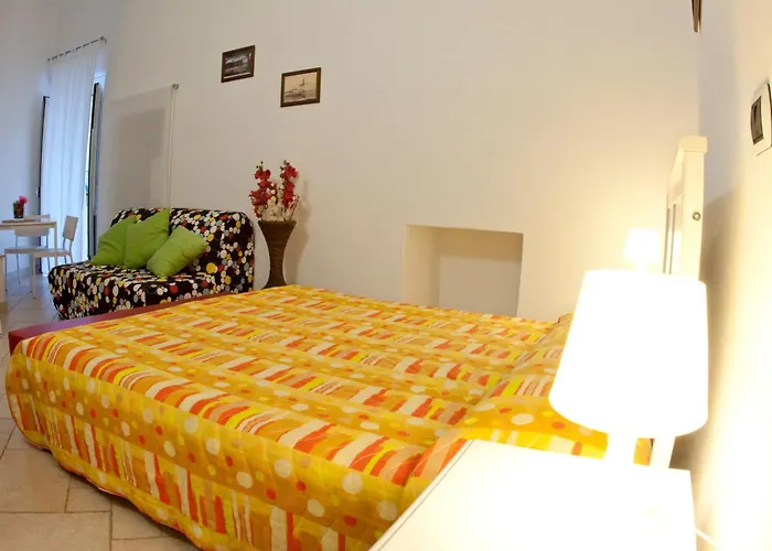 Mamma Maria 2010 Bed and Breakfast Monopoli