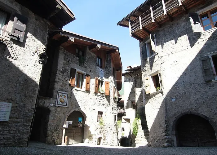 La Piazzetta Di Canale B&B Tenno