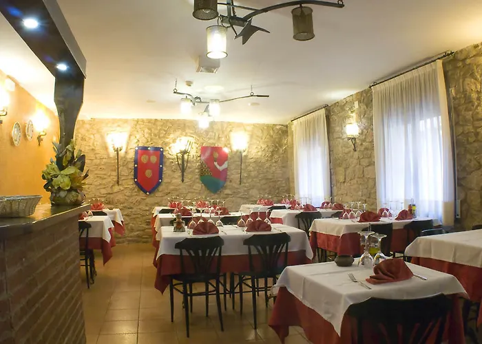 Aparthotel Fonda Bohemia Riuot Montblanc