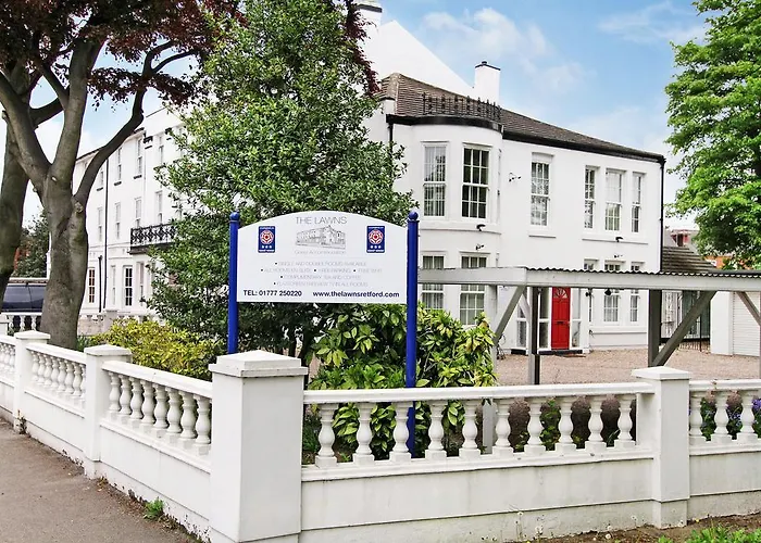 The Lawns Guest House Retford