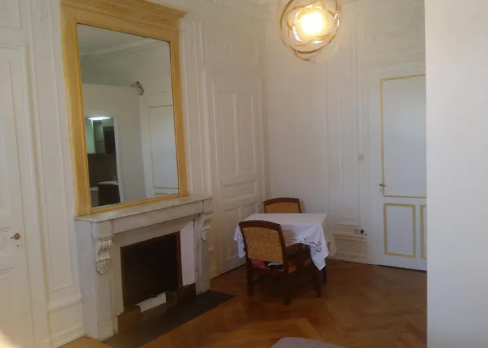 Hotel Savoy Aix-les-Bains