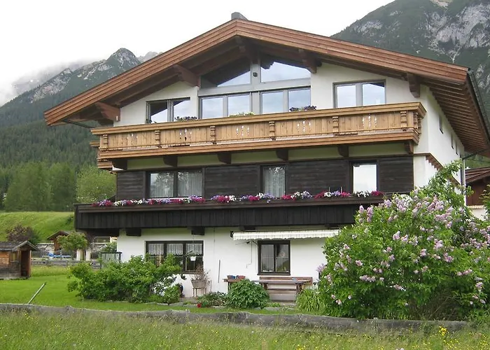 Bed and Breakfast Haus Karwendelblick Leutasch