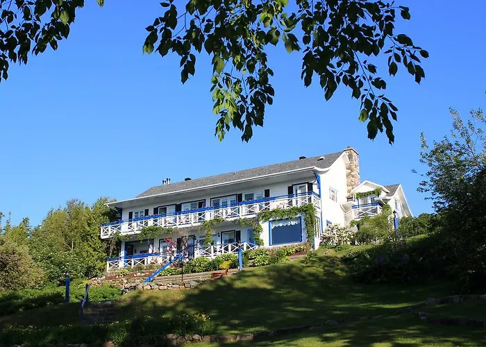 Auberge Fleurs De Lune La Malbaie