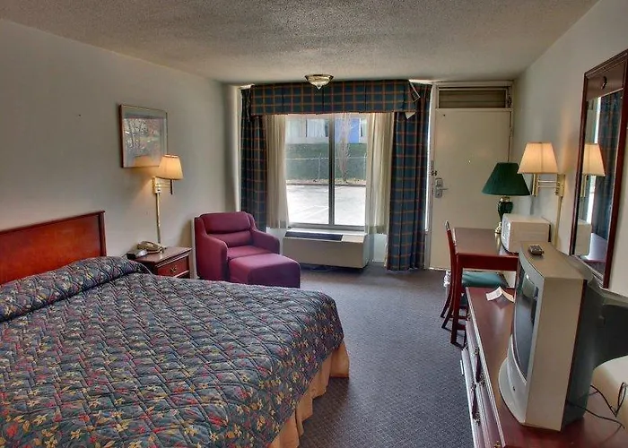 Budgetel Inn And Suites Cartersville