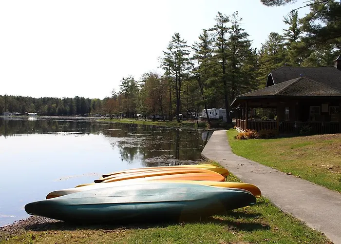 Alpine Lake Lakefront Park Model 4 Corinth