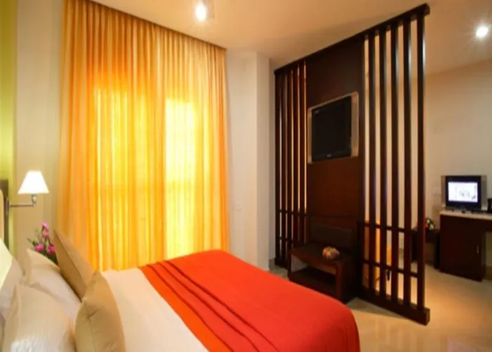 Broad Bean Hotel Tripunithura